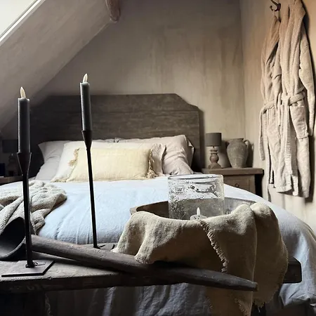 Lokaal Wadway Bed and breakfast 3*
