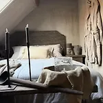 Lokaal Wadway Bed & Breakfast 3*
